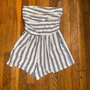Black/white romper